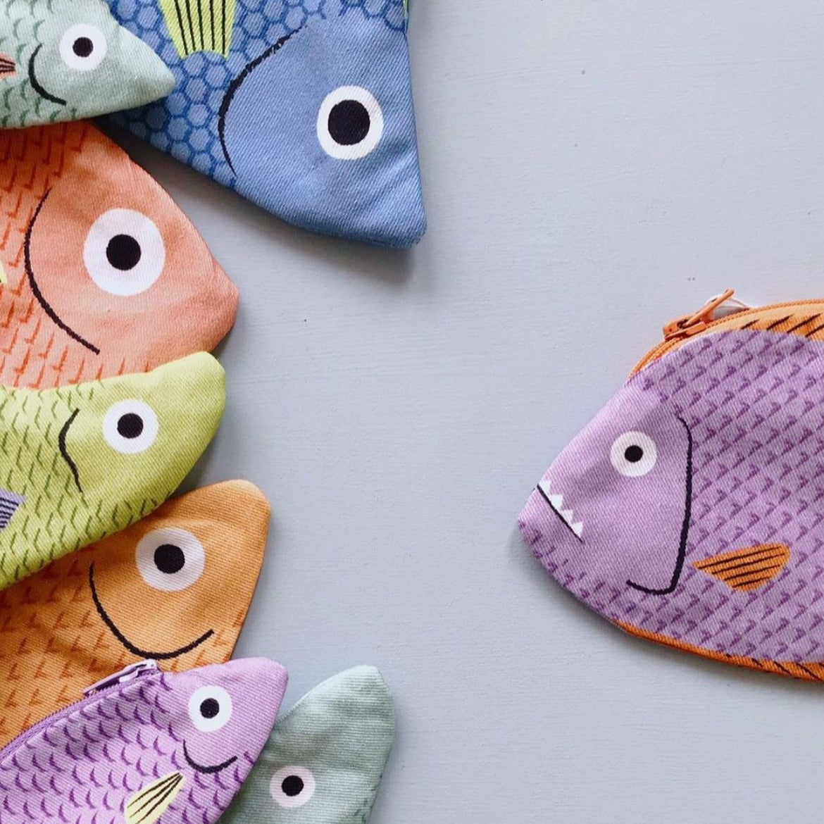 Cardenal Pink Fish Case